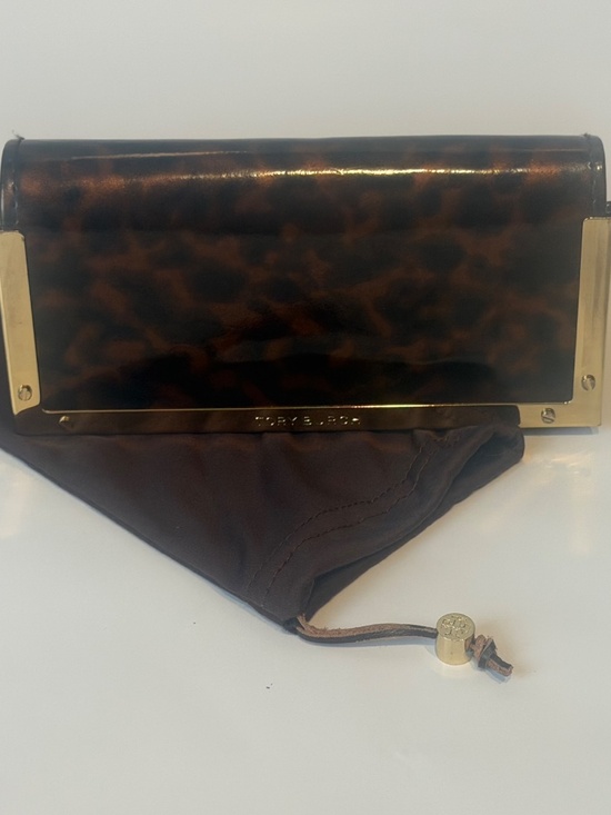 Tory Burch TY6016 Sunglasses + Case main image 9